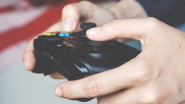 Ce beneficii aduc jocurile video în dezvoltarea copiilor? 6 efecte demonstrate științific