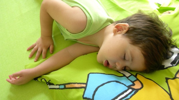 Sforăitul la copii. Când reprezintă o tulburare de somn și ce măsuri trebuie să iei?
