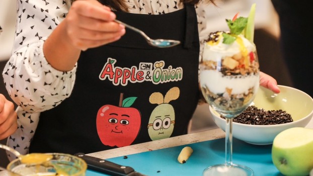3 rețete distractive cu măr și ceapă pe placul copiilor