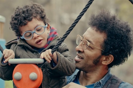 Dragoste de tată: Kamara a lansat un videoclip pentru băiețelul său bolnav, Leon VIDEO 