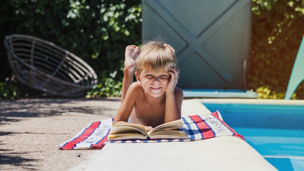 Cum să transformi temele de vacanță într-o distracție: 10 pași de urmat!