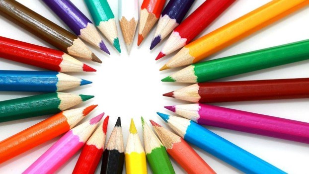 Decorațiuni din creioane colorate pentru camera copilului